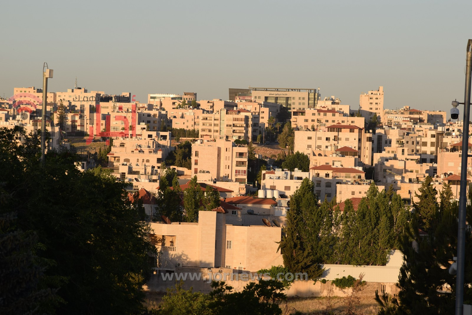 طقس العرب: ارتفاع درجات الحرارة بالأردن اعتيادي وليس استثنائي